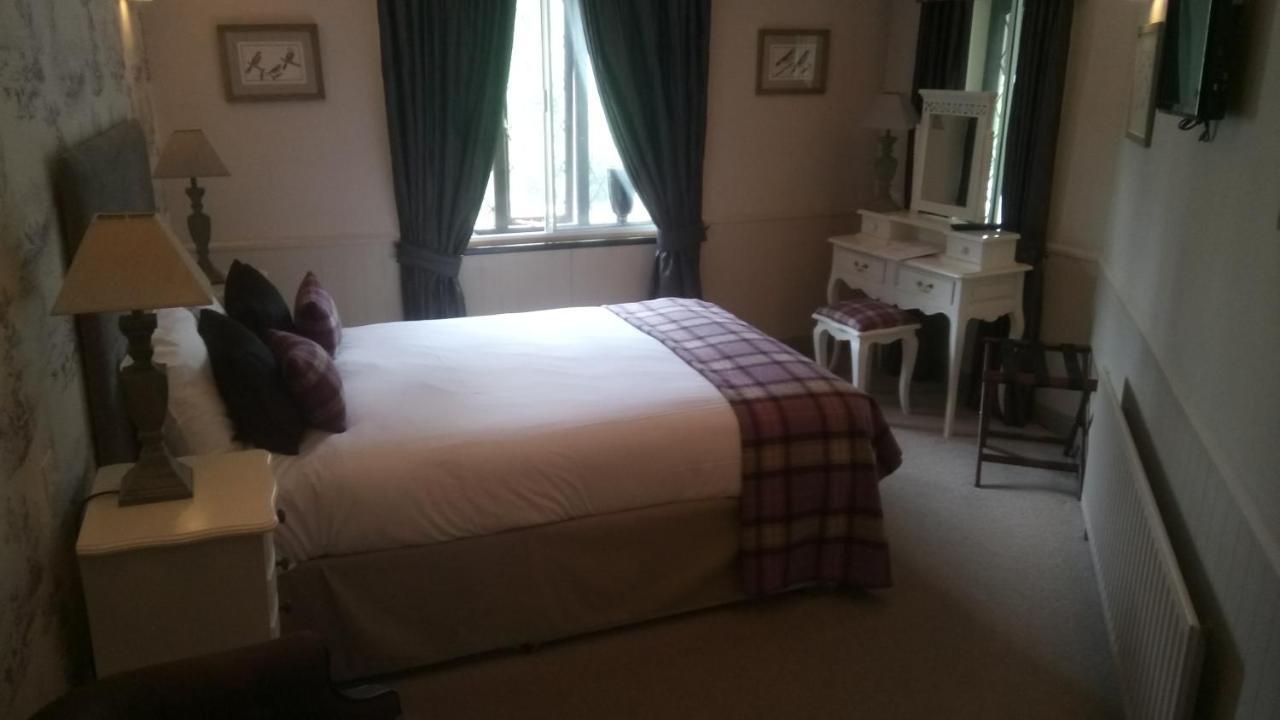 Hotel The Red Lion Hawkshaw Bury  Esterno foto